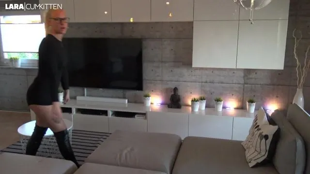 BUBBLE BUTT Quickie mit FICKSTIEFELN | 2-fach Abspritzgarantie