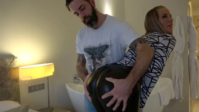 LEGGINGS HURE zum ficken gebucht | XXL Schwanz BENUTZT mich