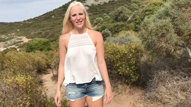 Mein geilster URLAUBSFICK | spontan AO im Gebüsch benutzt