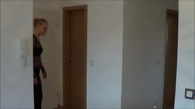 PORNO ARSCH vs. 5 ANAL PLUGS