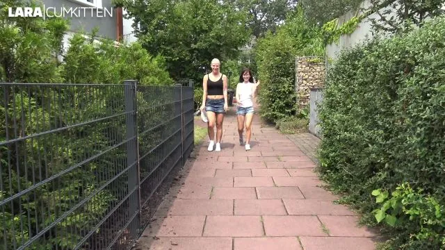 PREMIERE | Sie pisst mir alles PUBLIC in mein Schluckmaul