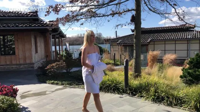 TRIFF MICH in der Therme | In der Sauna darf jeder mal ran