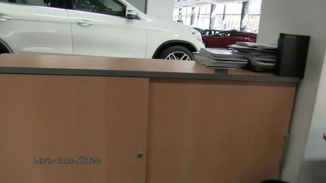 Verfickte Probefahrt - Sperma vom Einspritz Kolben